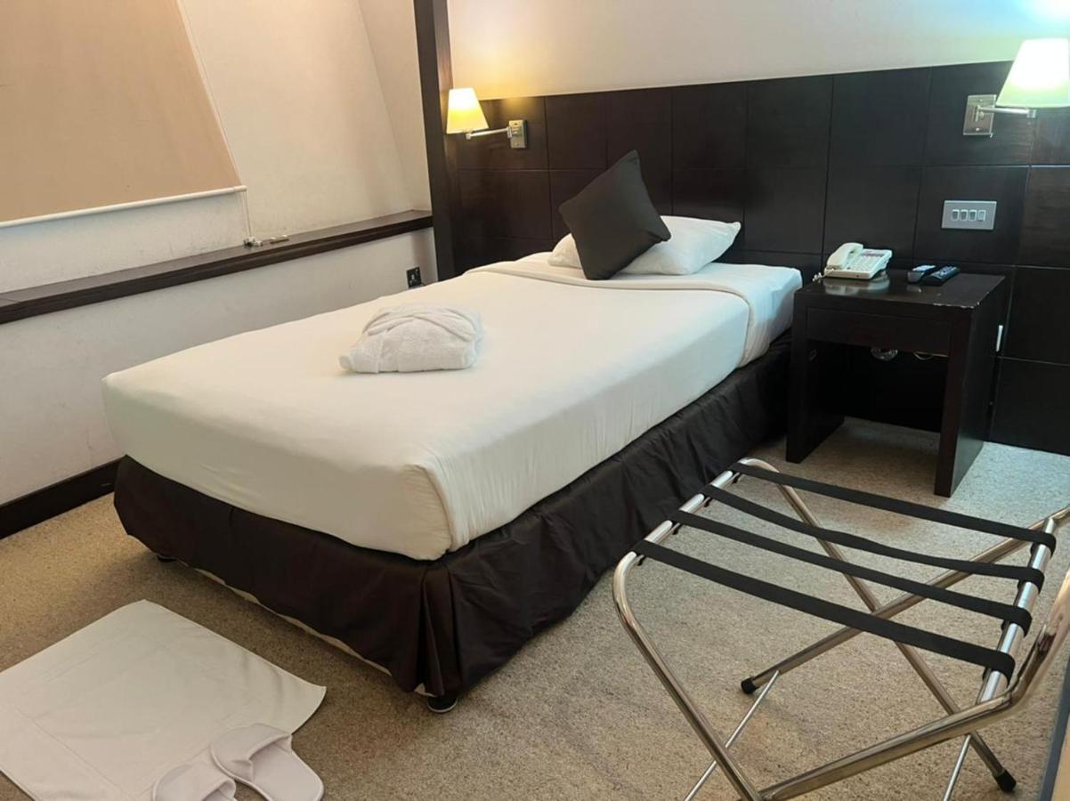 Al Jazira Club Hotel Abou Dabi Extérieur photo
